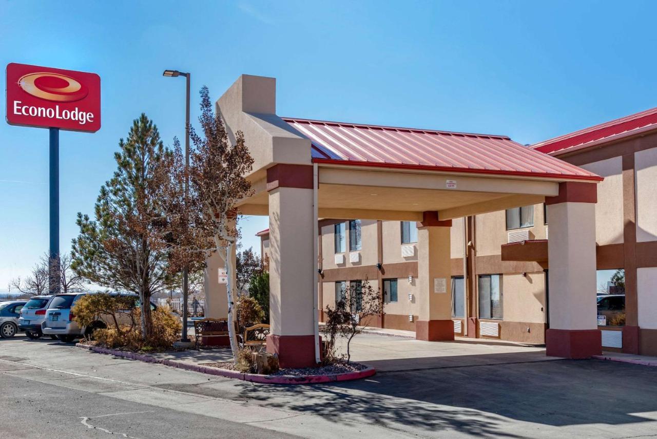 Econo Lodge Pueblo Exterior foto