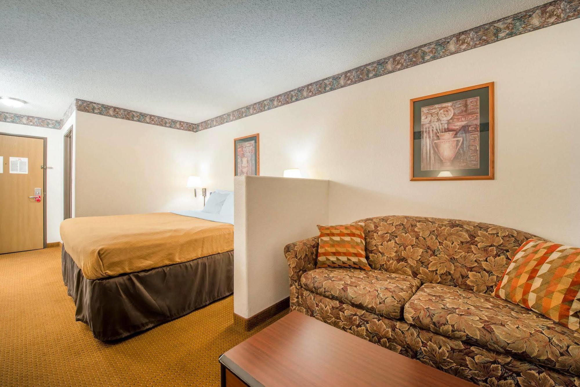 Econo Lodge Pueblo Exterior foto